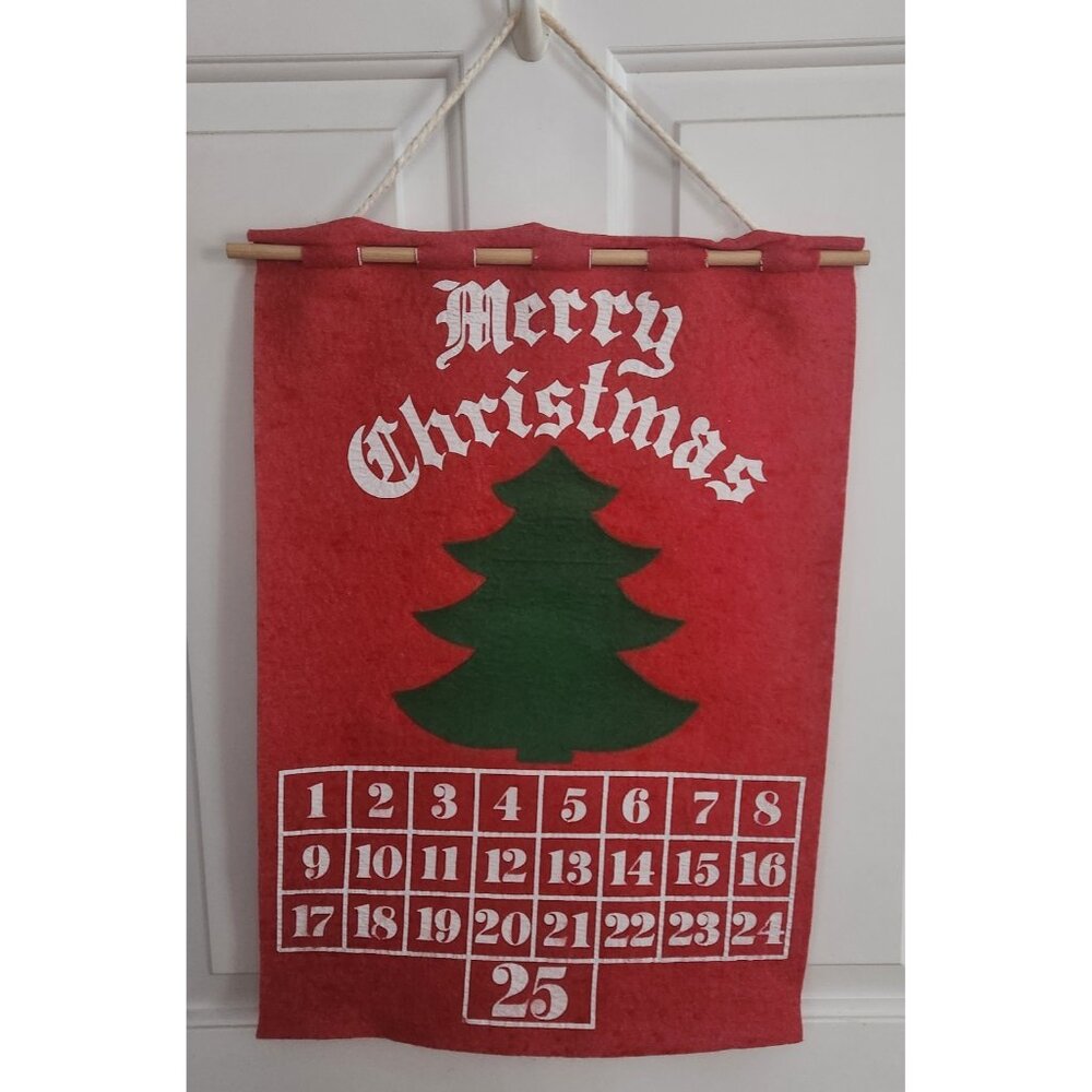 Vintage Larry Warren Felt Santas Calendar Christmas Advent w 24 Plastic Pieces - Picture 2 of 10